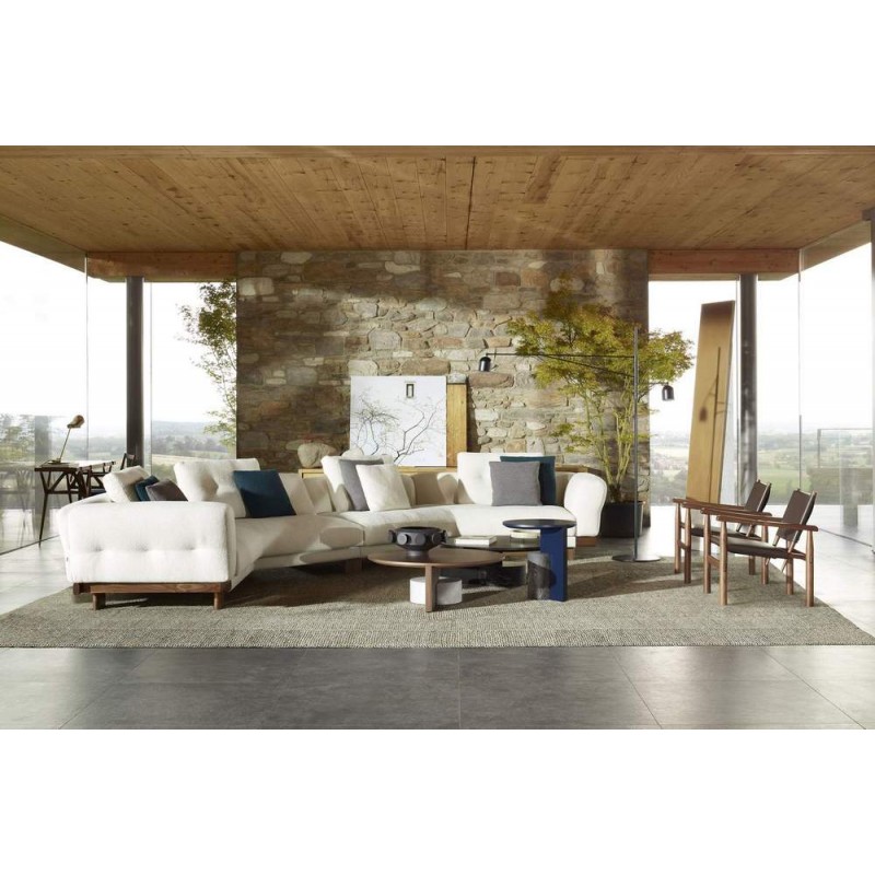 Divano 2 Sengu Sofa 556 Cassina Sengu Sofa 2-seater linear sofa with wooden base and upholstery of your choice