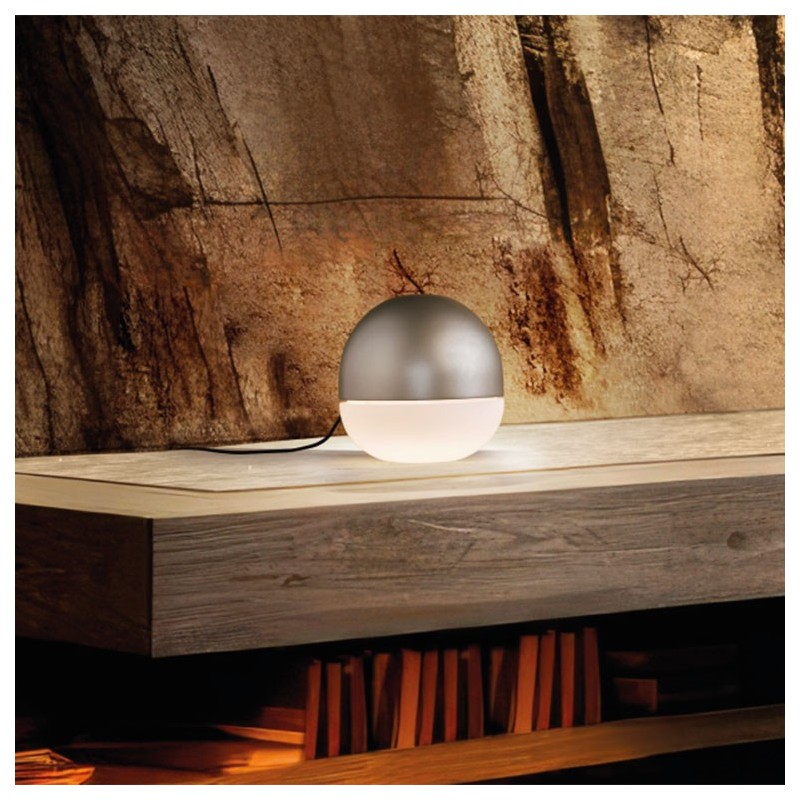Ghianda LPP Lampe de table LED Minitallux Ghianda LPP en différentes finitions par Icone Luce
