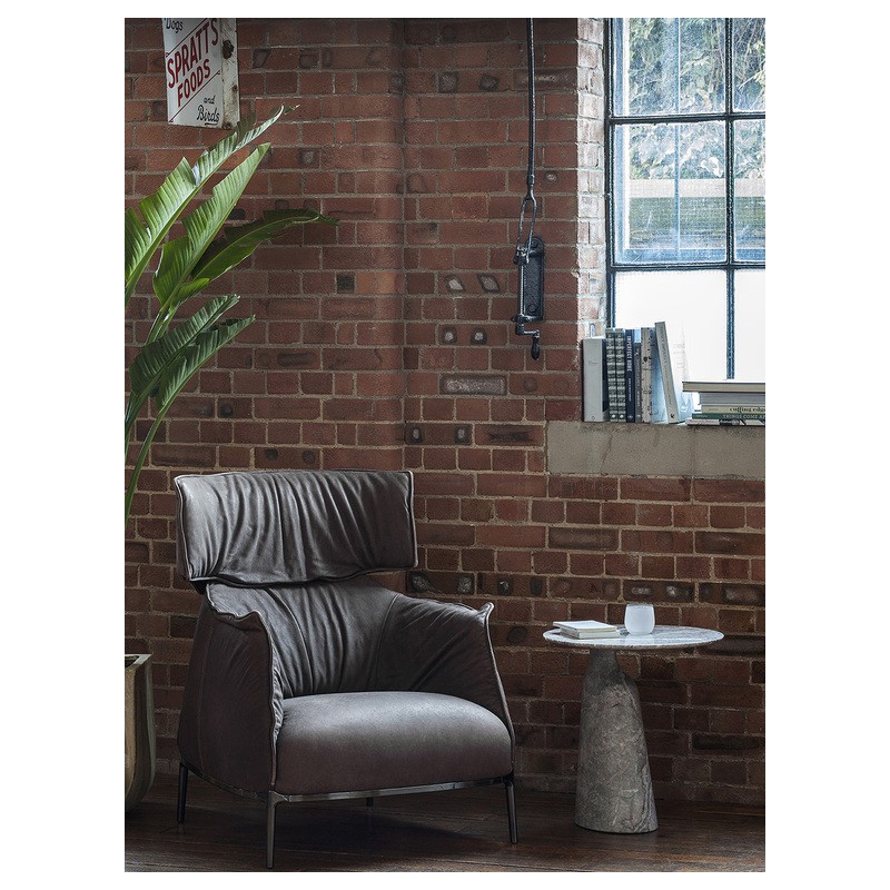 Archibald King 5506114 Sillón Poltrona Frau Archibald King con patas de metal y asiento a elegir