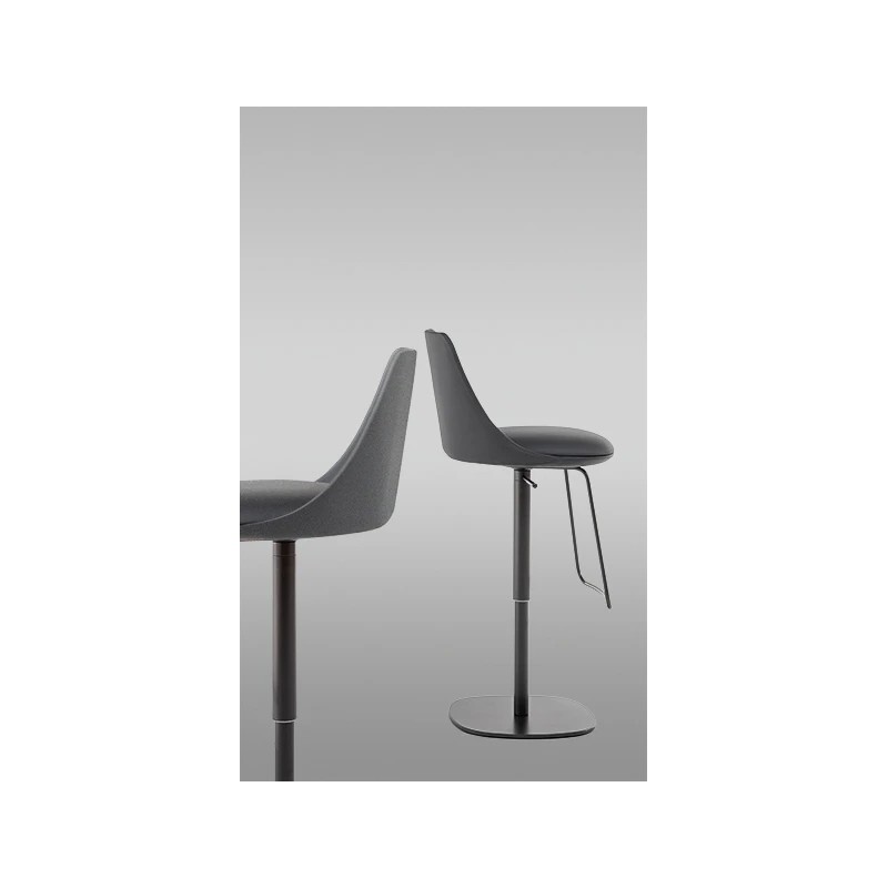 Sgabello_Itala too H60-80 Taburete Bonaldo Itala Too H 60/80 con base metálica giratoria y asiento a elegir