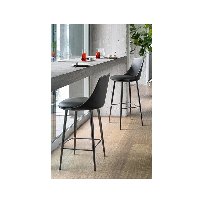 Sgabello_Itala too H68 Bonaldo Tabouret Itala Too H 68 avec pieds en métal et assise au choix