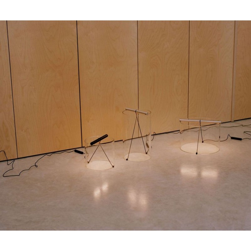 TO-TIE T3 Lampe de table Flos To-Tie T3 à lumière diffuse, finition anodisée noire