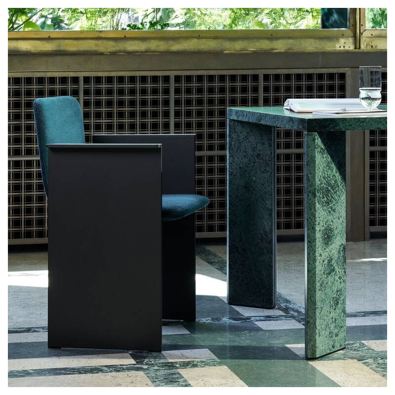  Sillón Cassina Flutz con estructura de aluminio y asiento a elegir