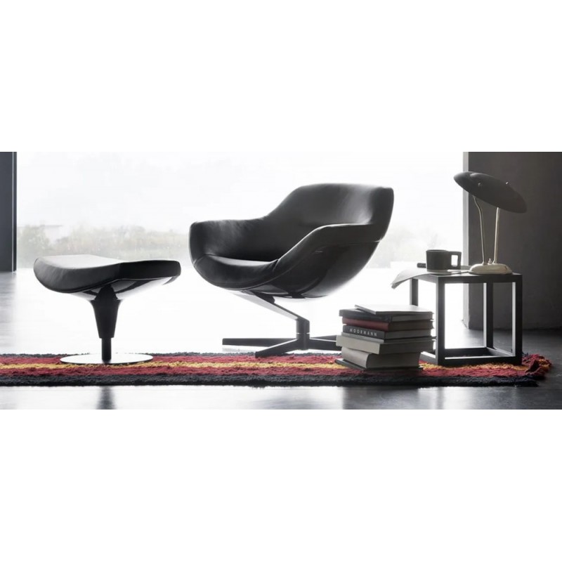 Poltrona Auckland 277 Fauteuil relax Auckland de Cassina avec structure en métal et assise au choix