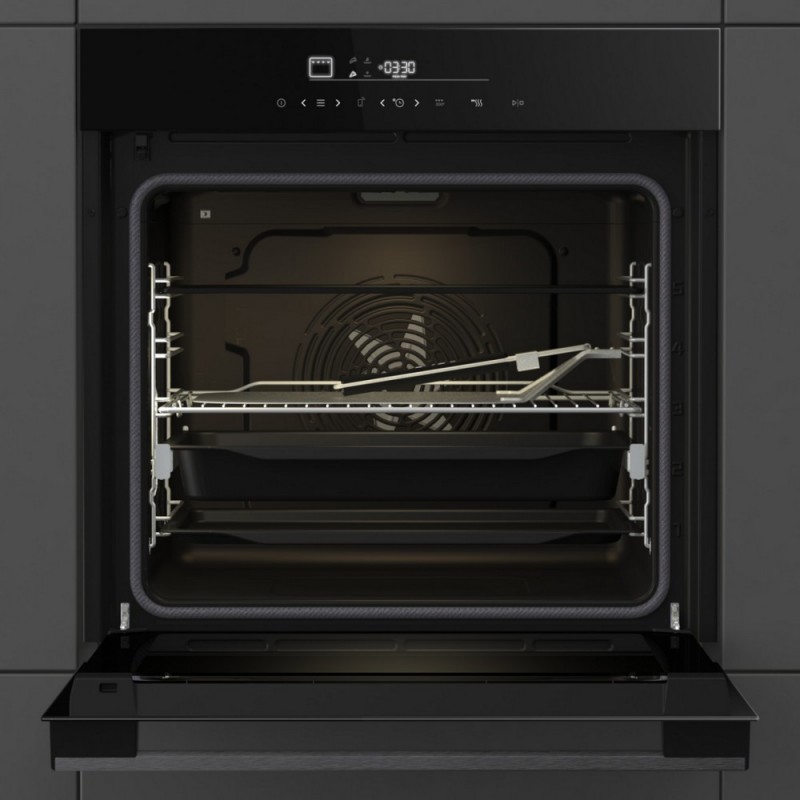 HO66FPIZZACHEF Horno pirolítico multifunción empotrable Hisense HO66F PizzaChef de 60 cm en color negro.