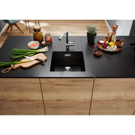 5523422