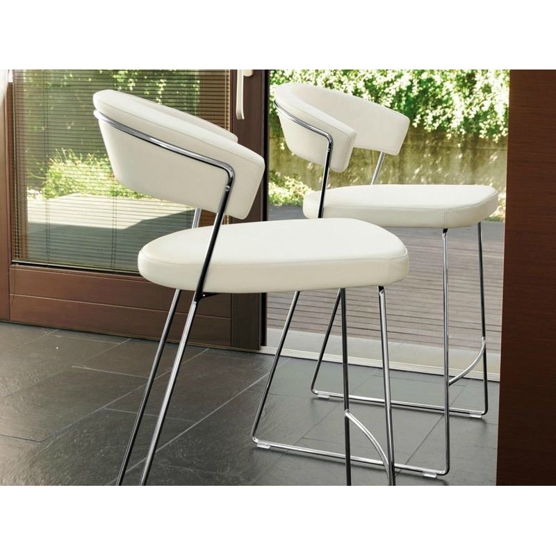  Connubia Sgabello New York CB1087 con struttura in metallo e seduta a scelta da h. 91 cm - Con braccioli