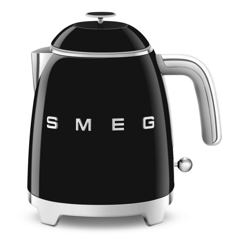  Smeg Mini hervidor de agua KLF05BLEU acabado negro con logo Smeg 3D