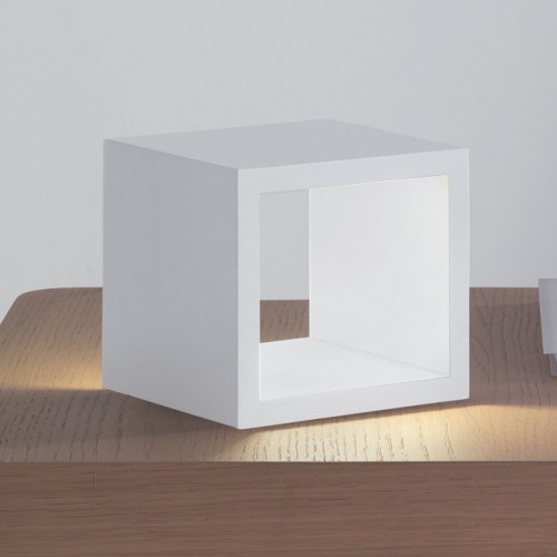 Lampe de table LED Minitallux Cubò1.5LP en différentes finitions byicon Luce