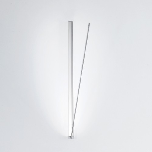 Minitallux LED wall lamp SPILLO 1.50 in different finishes by Icons Luce