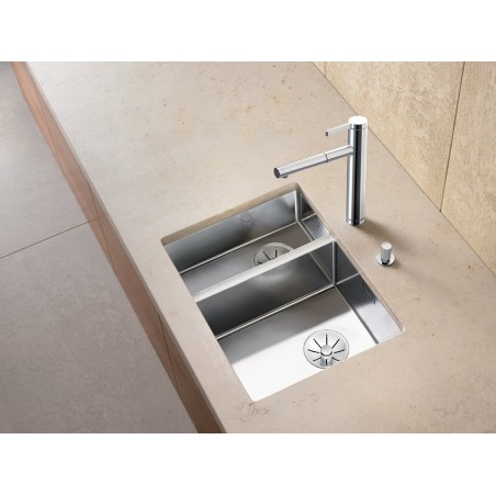 1521609
