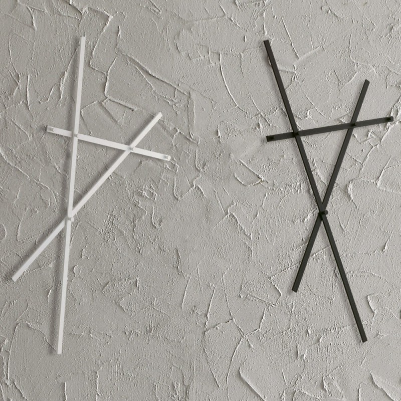 K 128 CROSS X.ABITAre Appendiabiti a parete Cross art. K128 in metallo da h. 150 cm